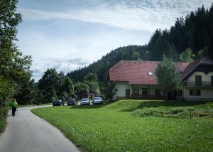 Ljubno_Loger_turisticna_kmetija (1)